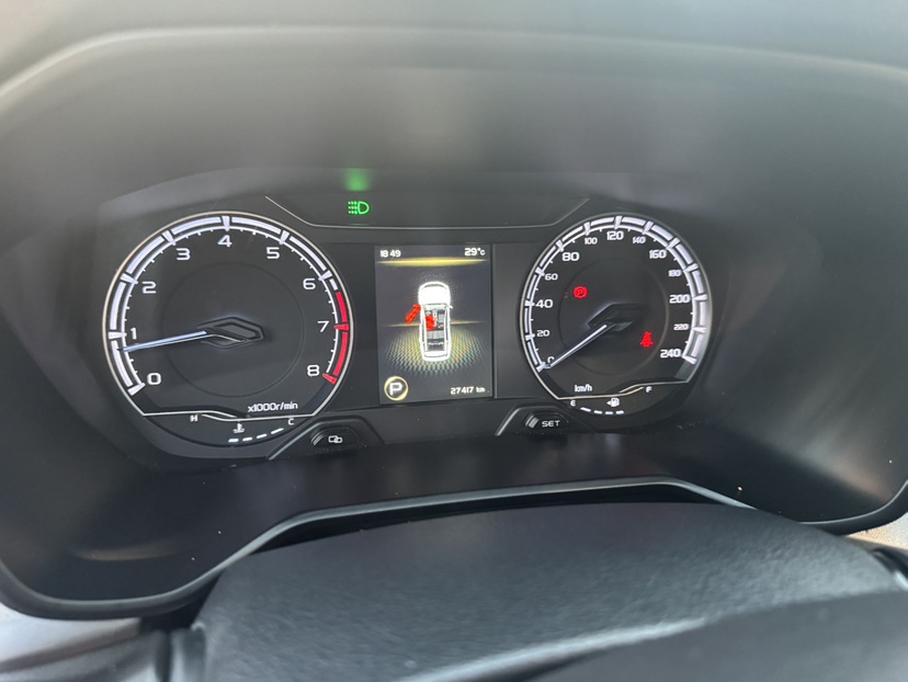 GEELY Vision X6 2022 car image #8