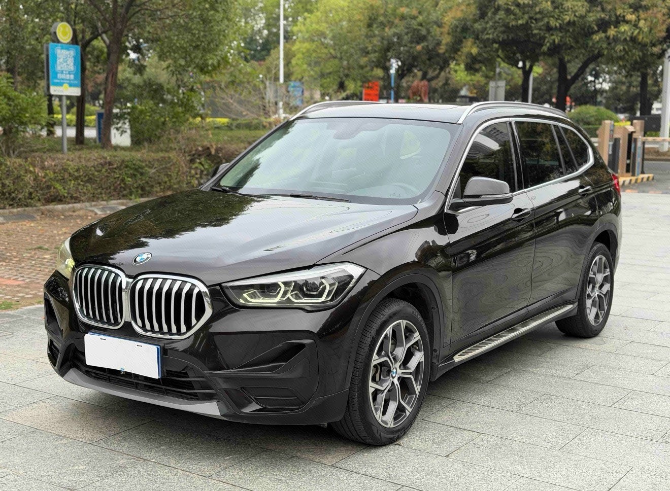 BMW X1 2021 BMW X1 2021 car image