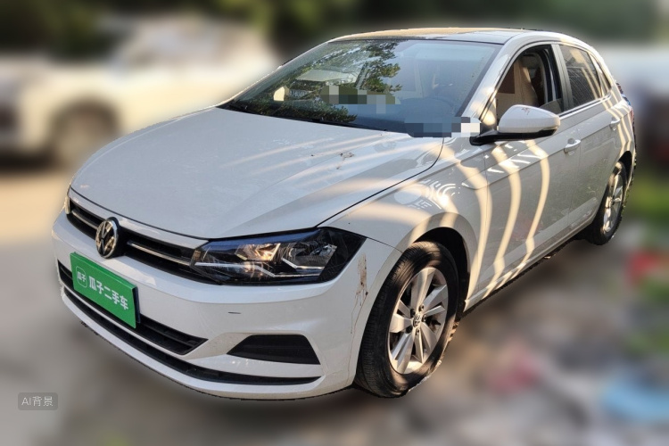 Volkswagen Polo 2021 car image #2