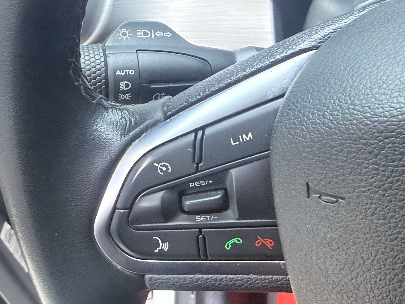 GEELY Coolray 2022 #9 GEELY Coolray 2022 car image #9