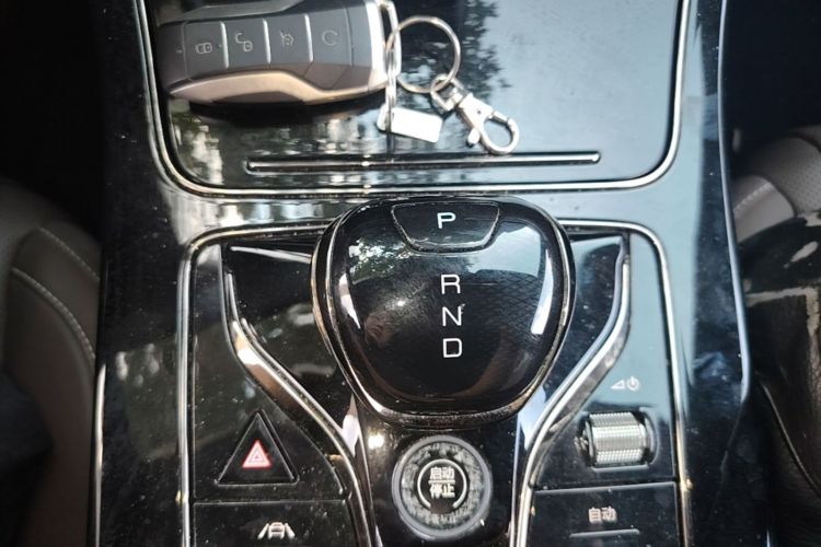 BYD Han 2022 image de voiture #18