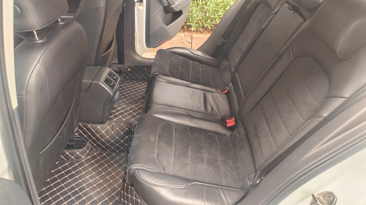 Volkswagen Golf 2019 car image #7