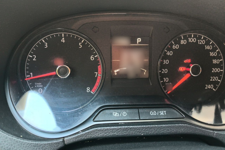 Volkswagen Polo 2017 car image #13
