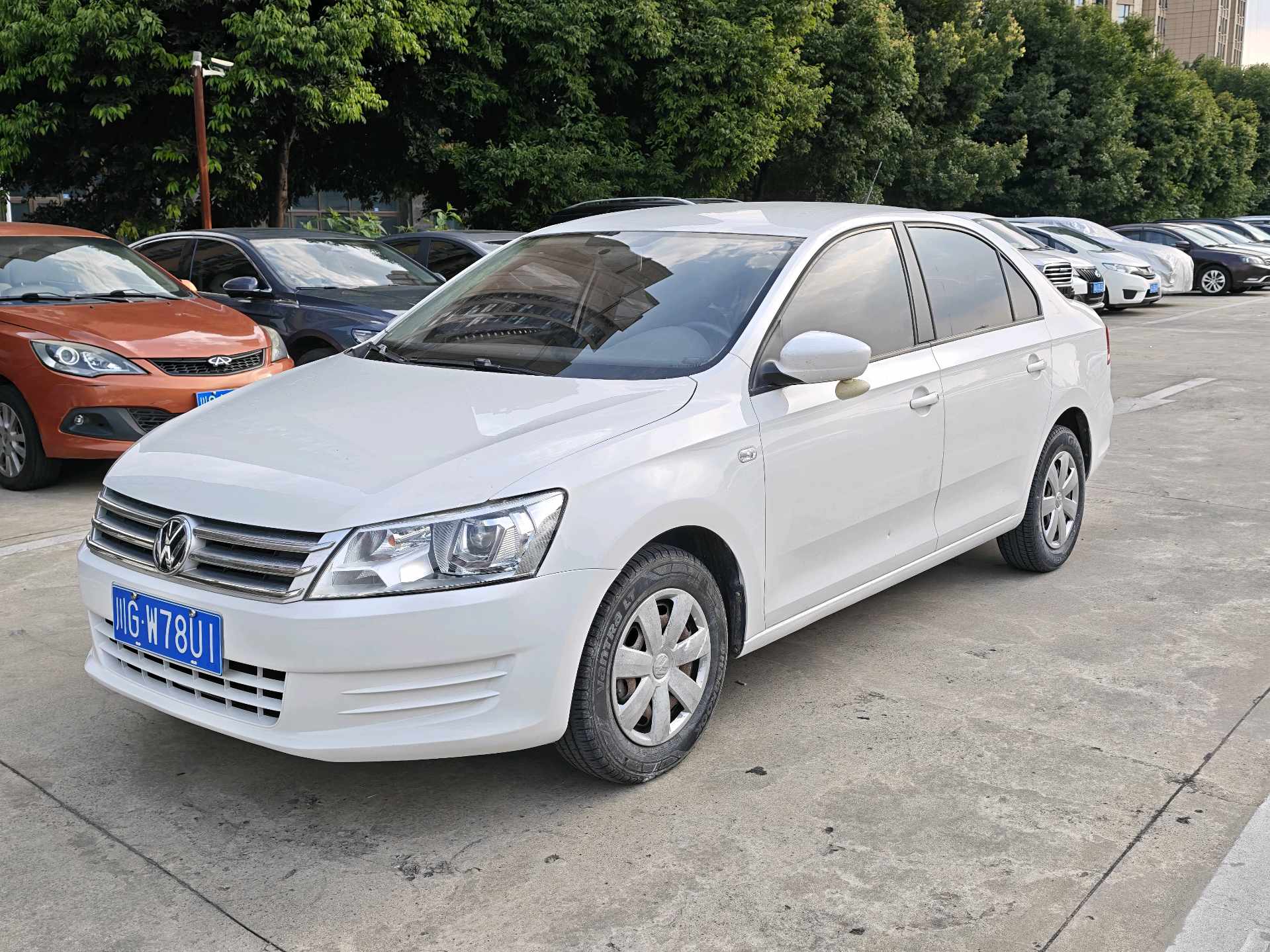 Volkswagen Santana 2015 car image 