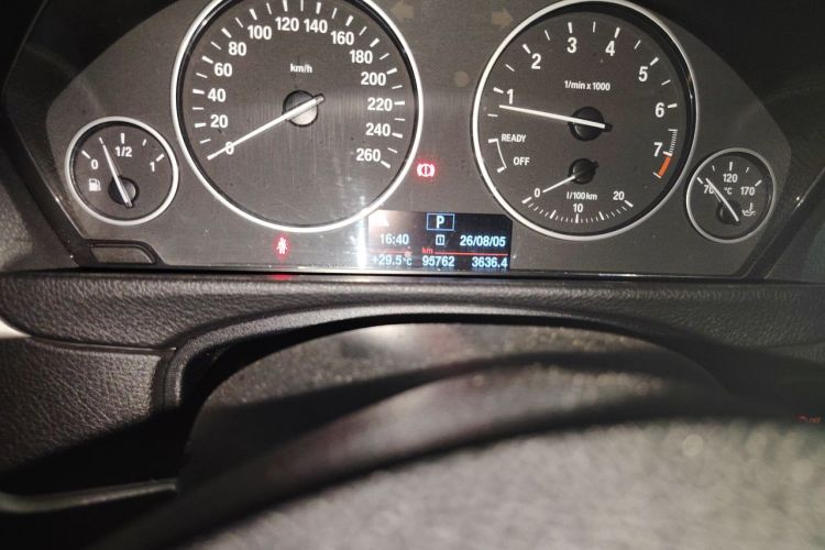BMW 3 Series 2015 #8 BMW 3 Series 2015 car image #8