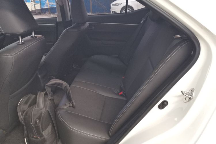 Toyota Corolla 2018 #17 Toyota Corolla 2018 car image #17