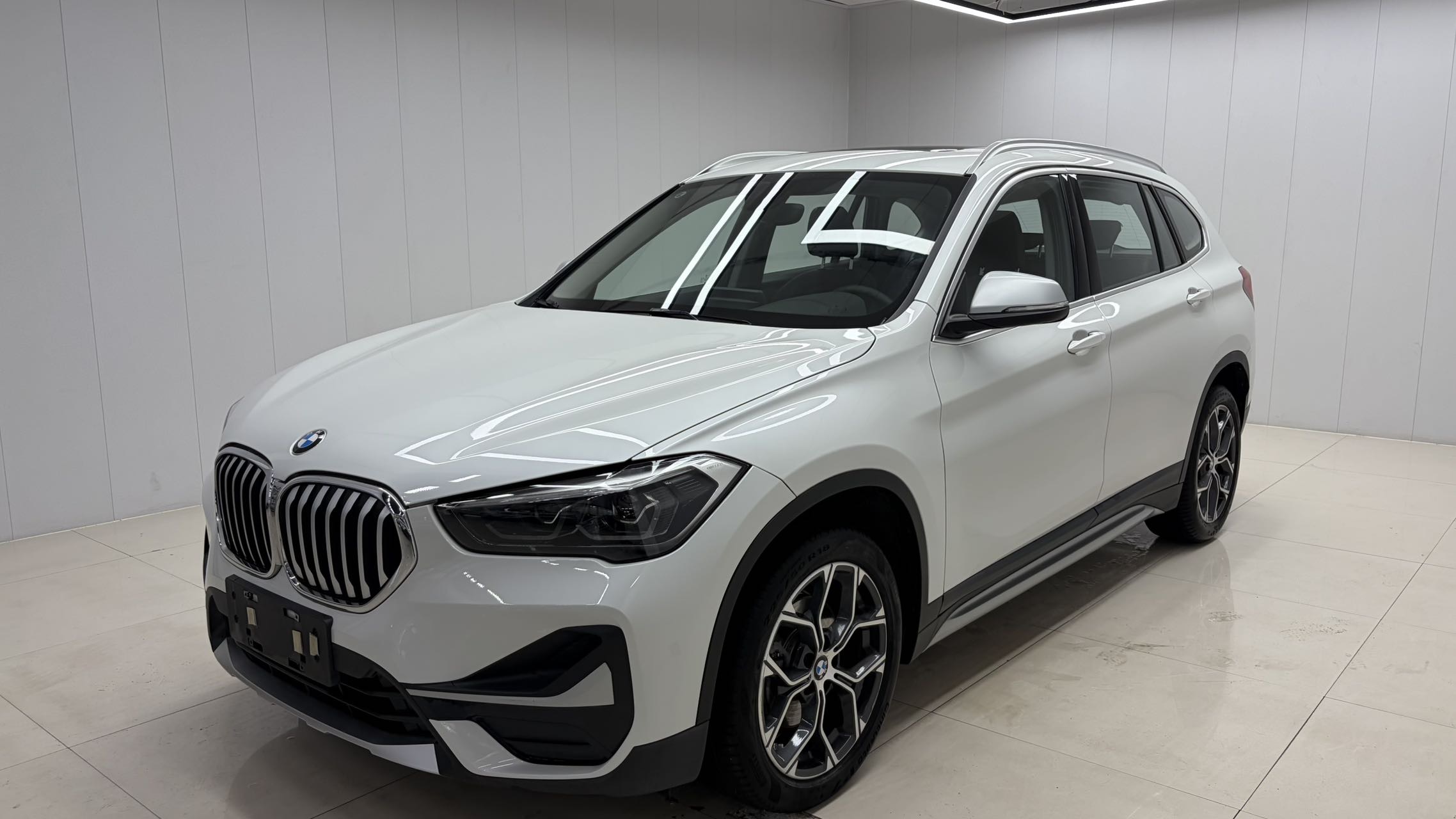 BMW X1 2022 car image 
