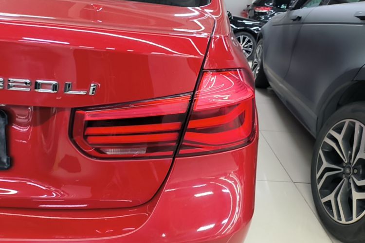BMW 3 Series 2017 car image #8
