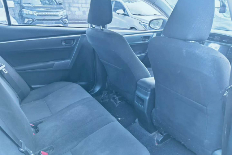 Toyota Corolla 2018 car image #11