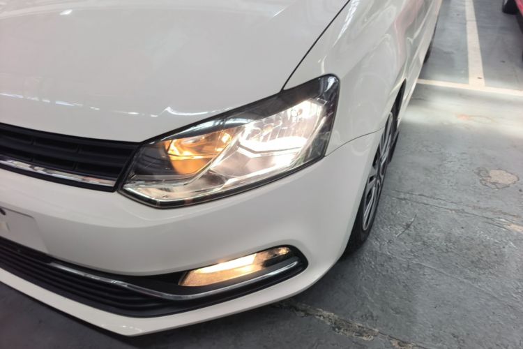 Volkswagen Polo 2016 #23 Volkswagen Polo 2016 car image #23