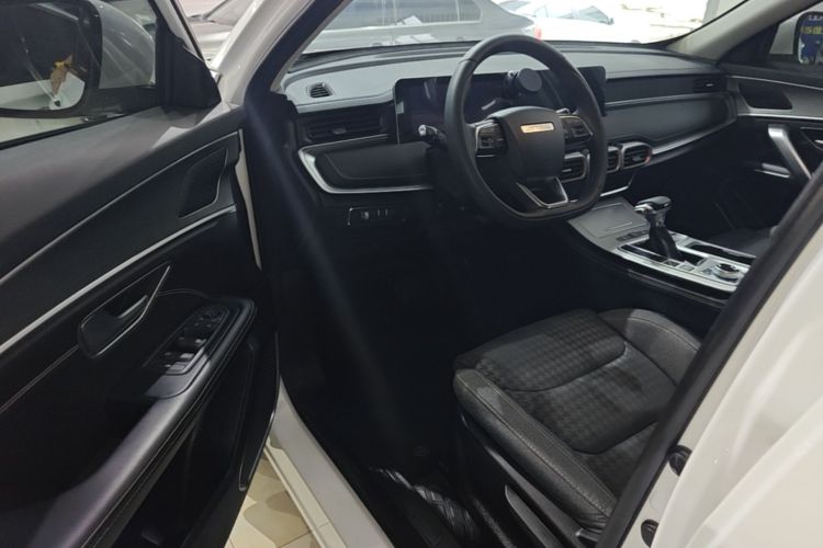 Jetour X70 PLUS 2022 car image #15