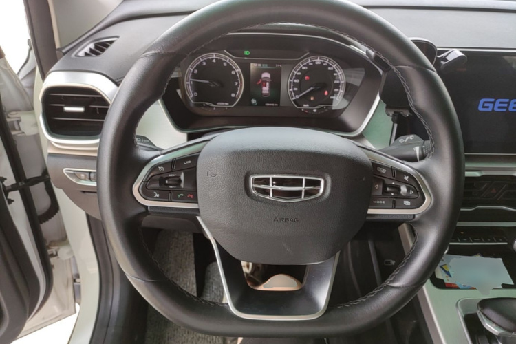 GEELY Coolray 2023 image de voiture #11
