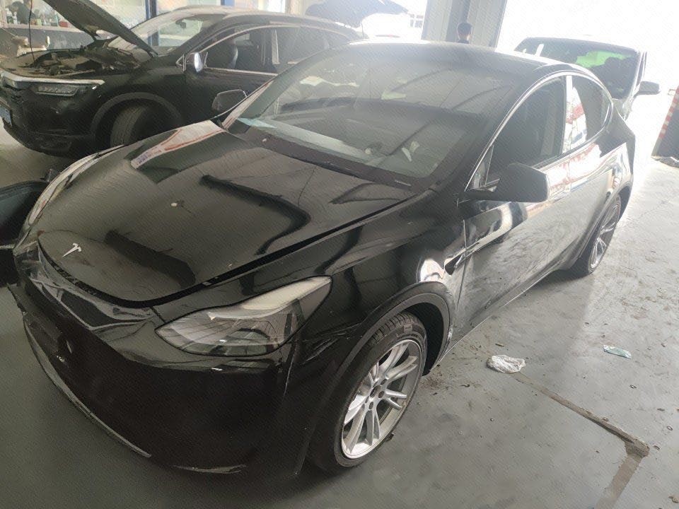 Tesla Model Y 2023 Tesla Model Y 2023 car image