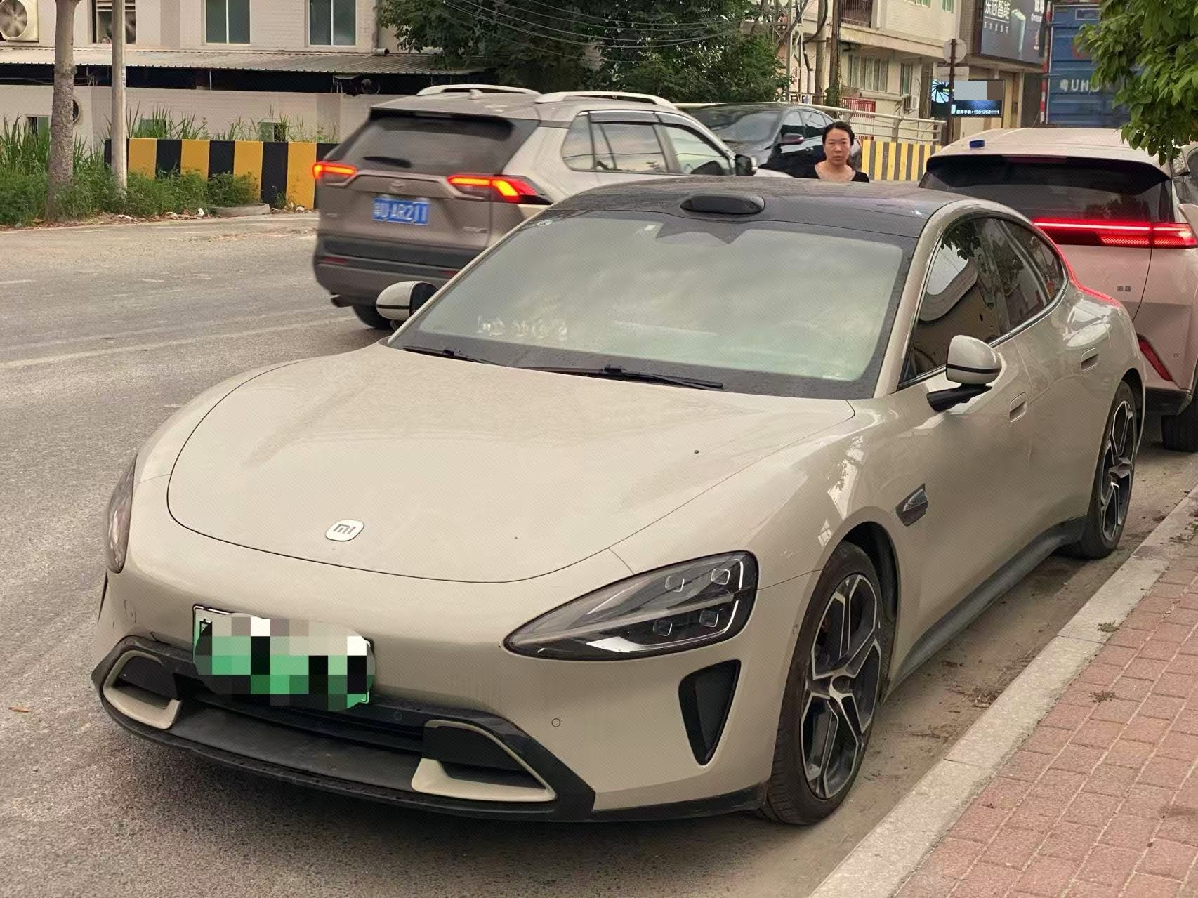 MI SU7 2024 car image 