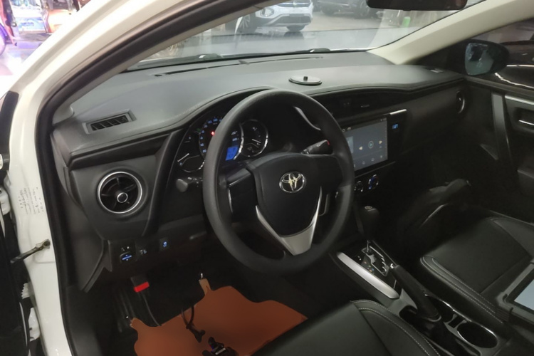 Toyota Corolla 2018 #10 Toyota Corolla 2018 car image #10