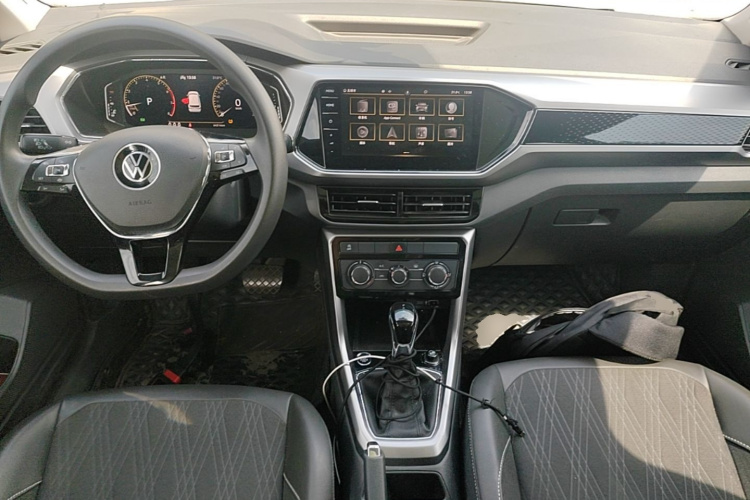 Volkswagen T-Cross 2022 изображение автомобиля #10