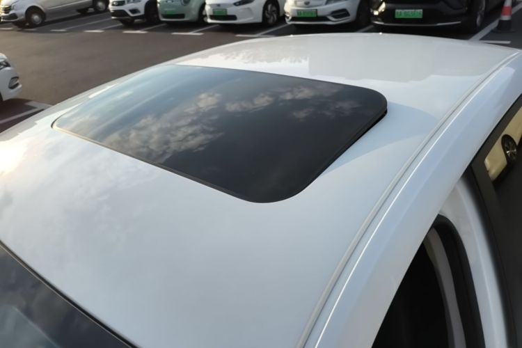 GEELY Emgrand 2024 #25 GEELY Emgrand 2024 car image #25