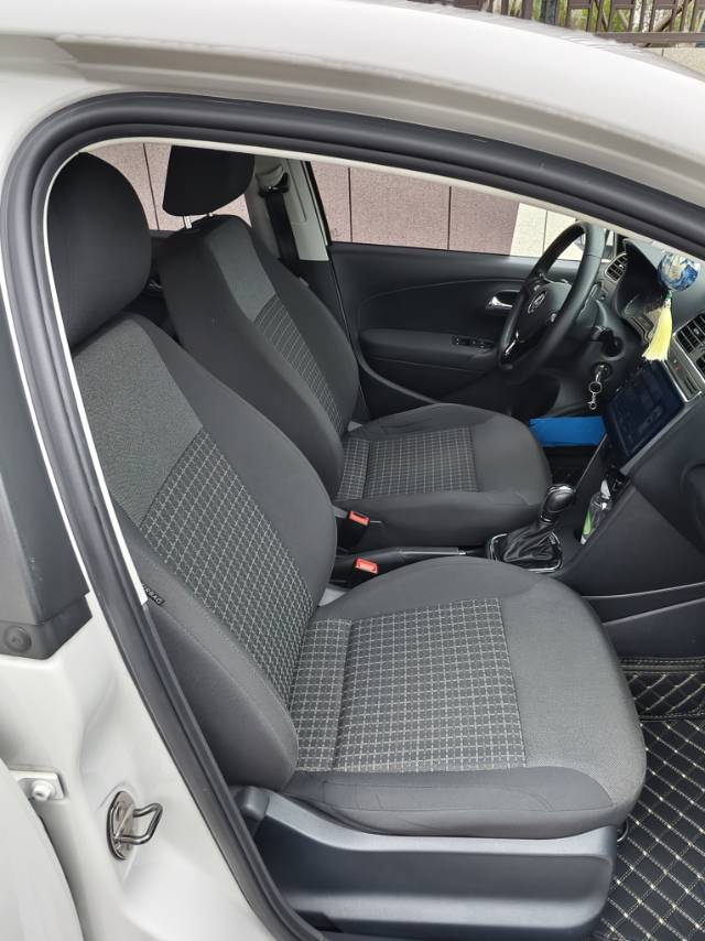 Volkswagen Polo 2017 car image #8