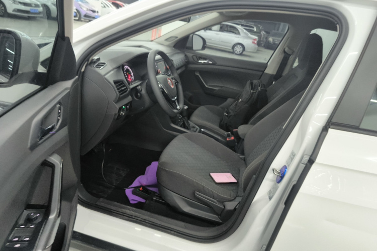 Volkswagen T-Cross 2020 immagine di auto #15