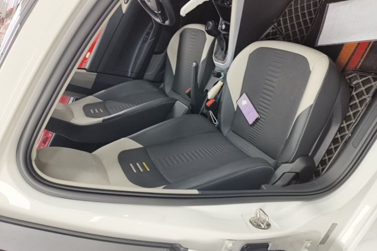 Volkswagen Polo 2021 car image #24