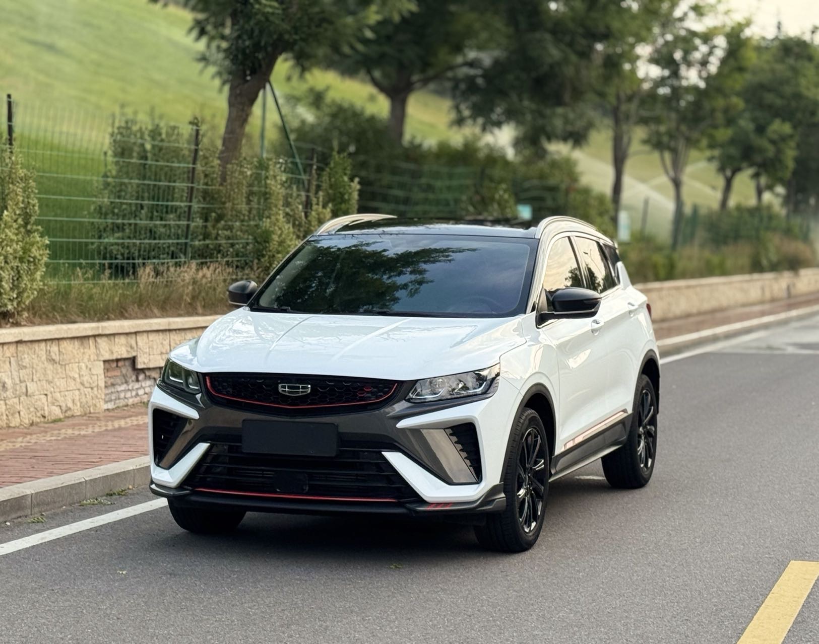 GEELY Coolray 2023 car image 