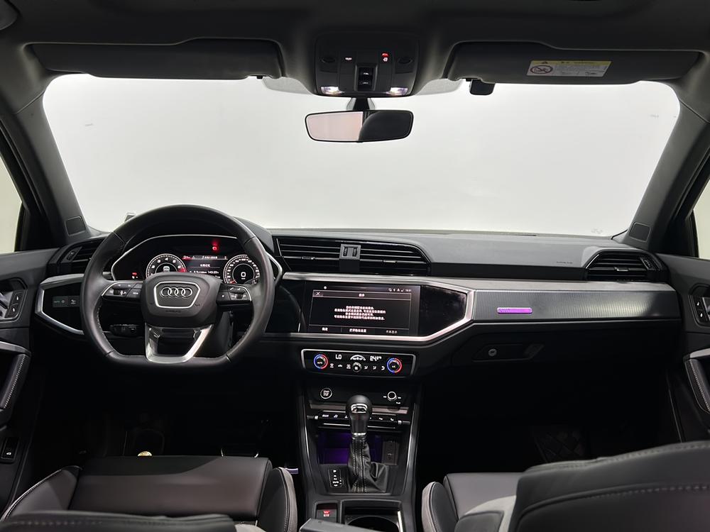 Audi Q3 2025 car image #14