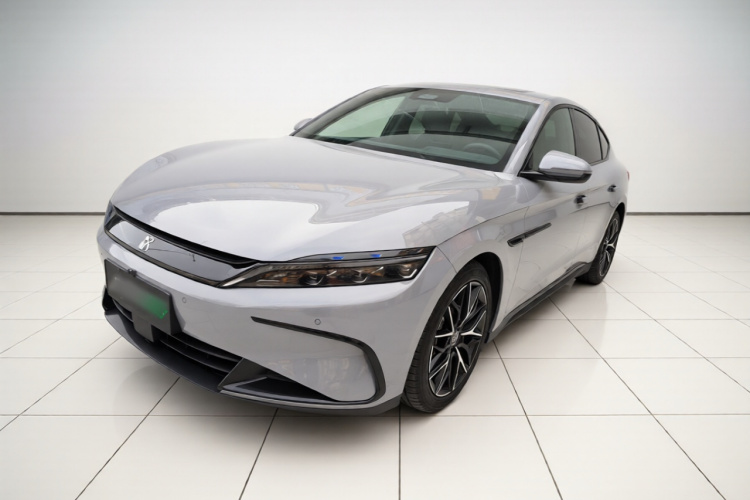 BYD Han 2025 car image #2