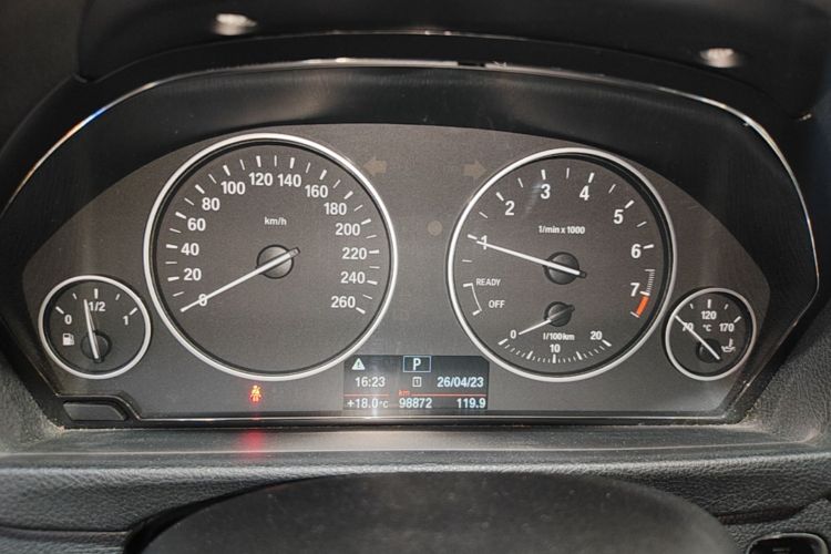 BMW 3 Series 2017 #12 BMW 3 Series 2017 car image #12