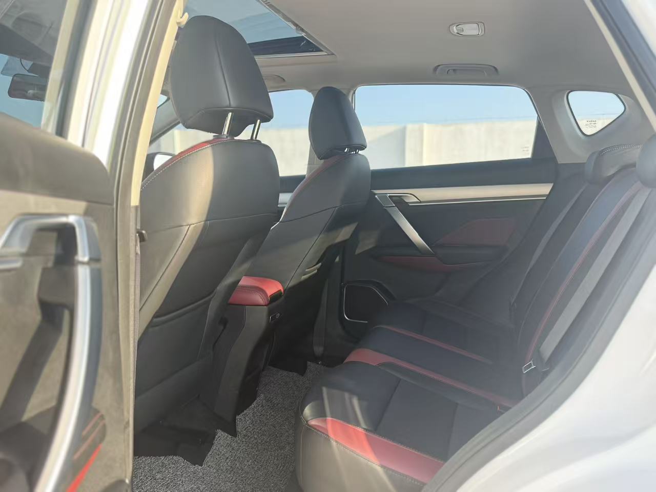 GEELY Coolray 2021 car image #9