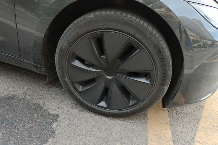 Tesla Model 3 2024 #9 Tesla Model 3 2024 car image #9