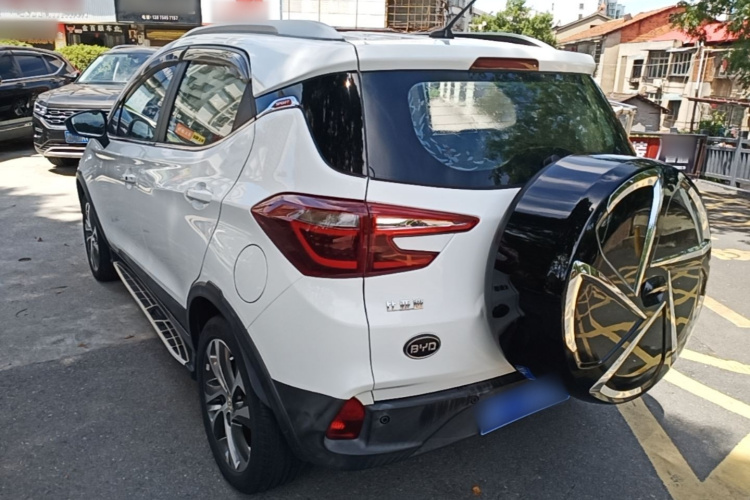 BYD Yuan 2018 #7 BYD Yuan 2018 car image #7