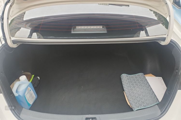 Toyota Corolla 2021 immagine di auto #21