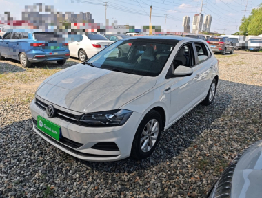 Volkswagen Polo 2020 car image 