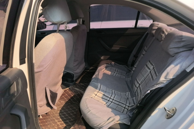 Volkswagen Santana 2021 car image #17