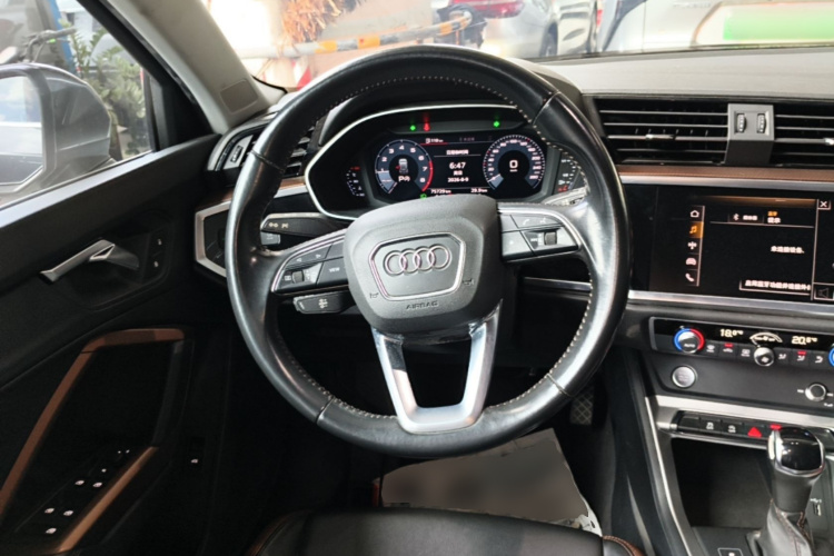 Audi Q3 2020 #11 Audi Q3 2020 car image #11