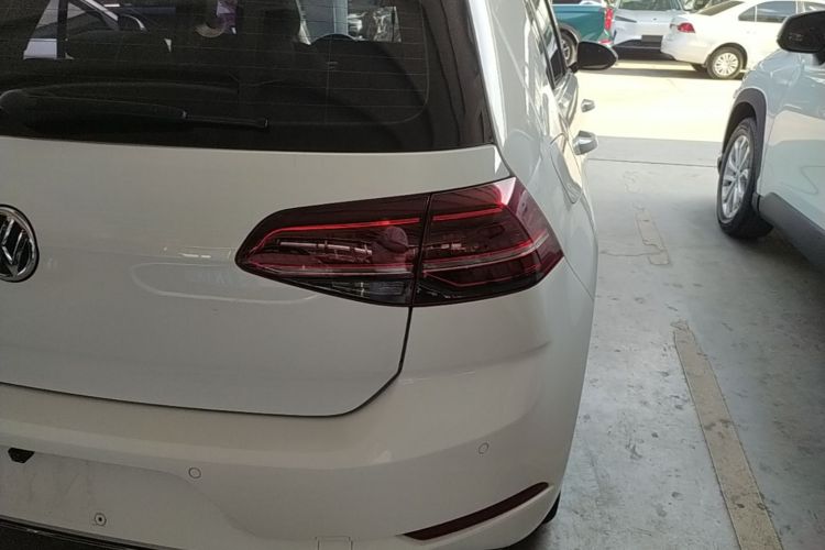 Volkswagen Golf 2019 #8 Volkswagen Golf 2019 car image #8