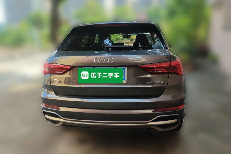 Audi Q3 2020 car image #4