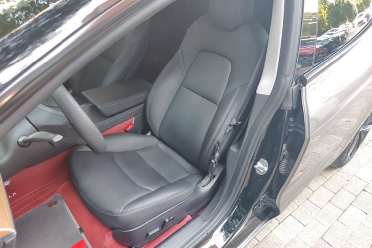 Tesla Model 3 2021 car image #15