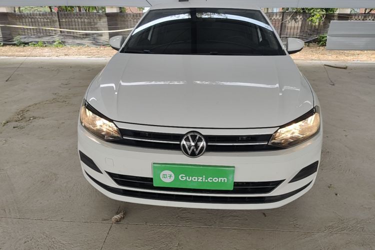 Volkswagen Polo 2023 car image #3