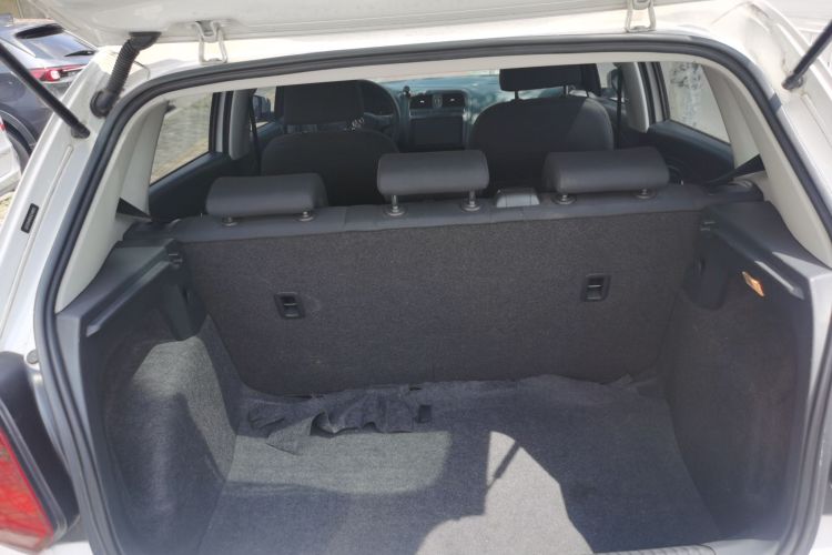 Volkswagen Polo 2018 car image #19