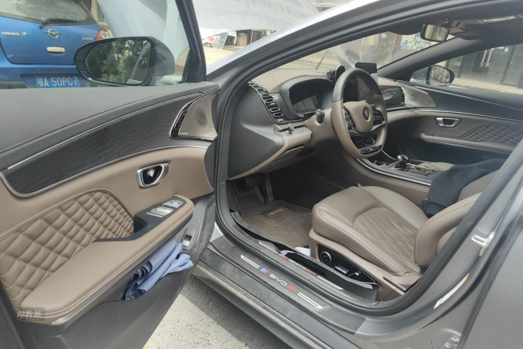 BYD Han 2022 car image #18