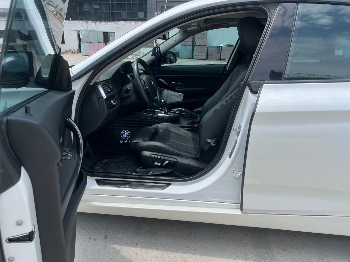 BMW 3 Series GT 2018 car image #4