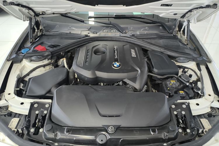 BMW 3 Series 2019 #20 BMW 3 Series 2019 car image #20