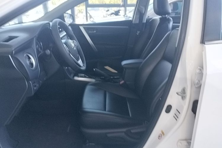 Toyota Corolla 2019 #15 Toyota Corolla 2019 car image #15