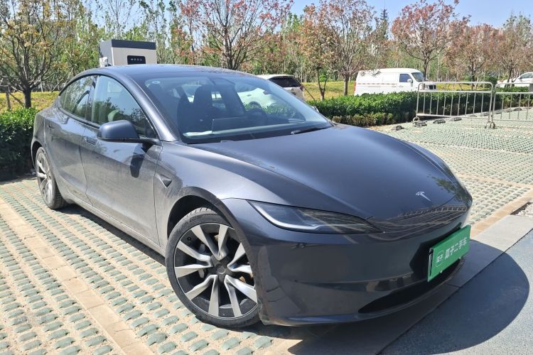 Tesla Model 3 2023 imagem de carro #4