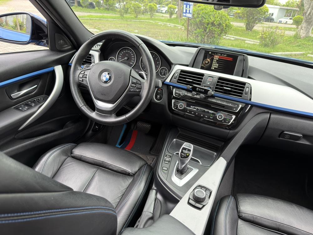 BMW 3 Series 2017 car image #8