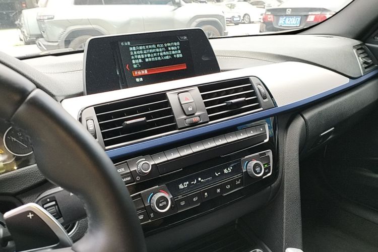 BMW 3 Series 2018 #13 BMW 3 Series 2018 car image #13