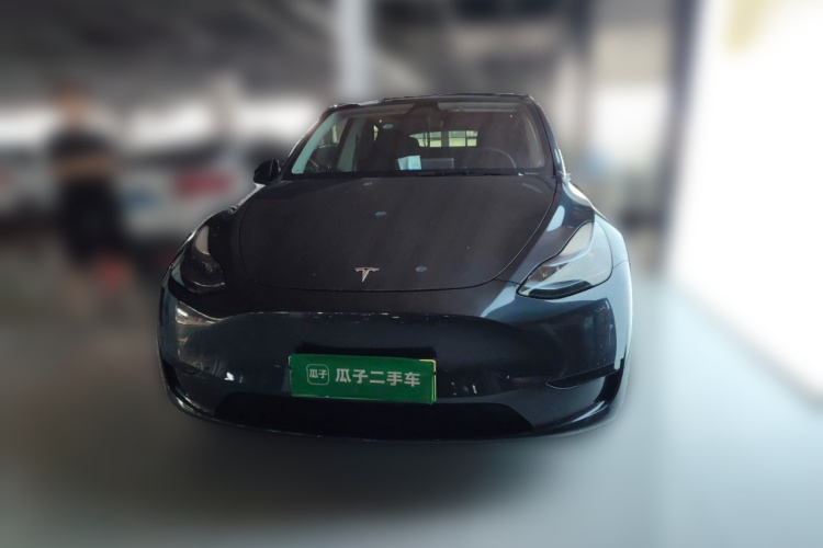 Tesla Model Y 2024 car image #3