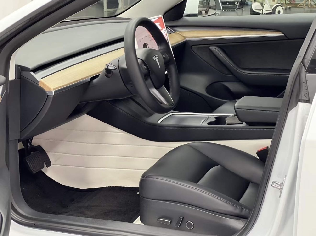 Tesla Model 3 2022 #4 Tesla Model 3 2022 صورة سيارة #4