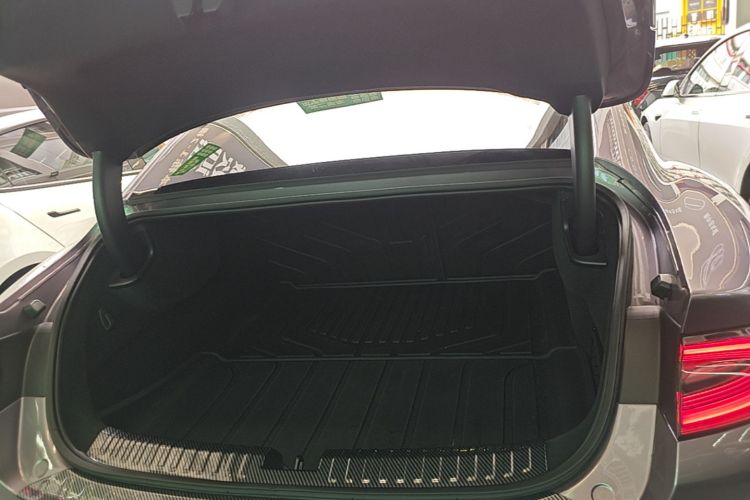 MI SU7 2024 car image #19